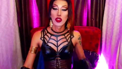 Devine online show from August 6, 11:37 pm