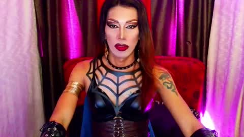 Devine online show from August 7, 12:43 am