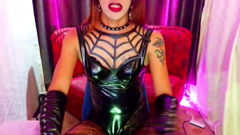 Devine online show from August 12, 11:18 pm