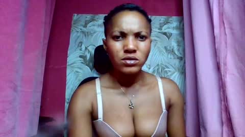sexydoll32 online show from August 11, 11:29 pm