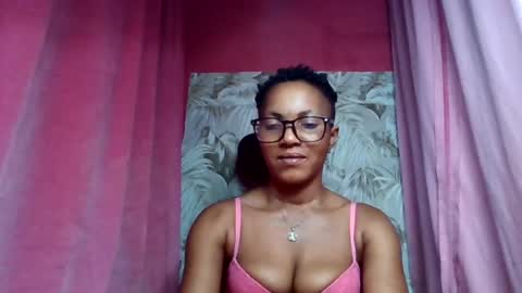 sexydoll32 online show from August 13, 12:35 am