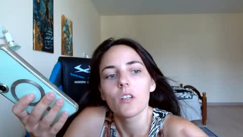 sexyemma09 online show from August 10, 9:00 am