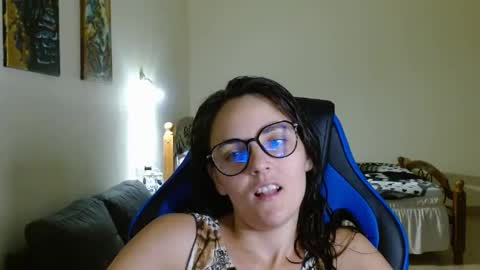 sexyemma09 online show from August 15, 8:13 pm