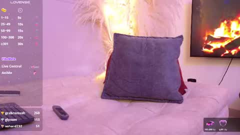 hotebony online show from August 8, 5:02 pm