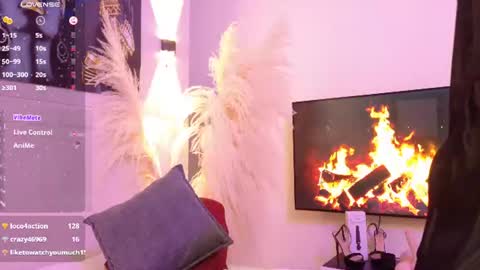 hotebony online show from August 16, 9:19 pm