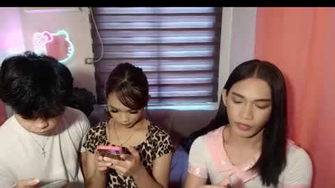 sexyhotcummer4ux online show from August 18, 1:11 am