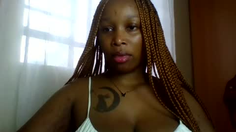 sexykamba1 online show from August 16, 11:58 am