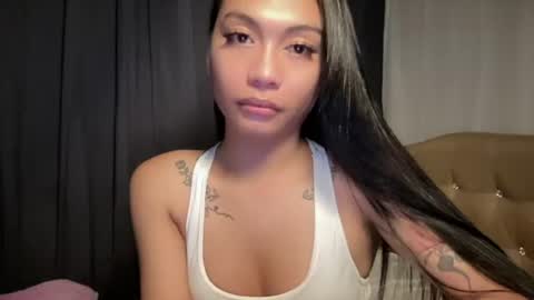 maxine online show from August 3, 1:07 pm