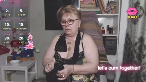sexylynette4u online show from May 20, 9:43 am