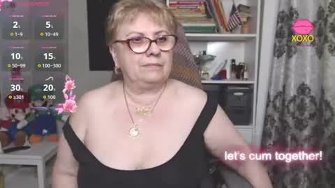 sexylynette4u online show from June 15, 9:07 am