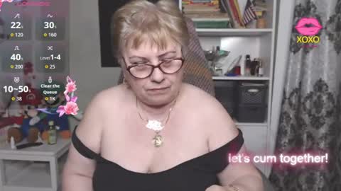 sexylynette4u online show from June 15, 11:19 am