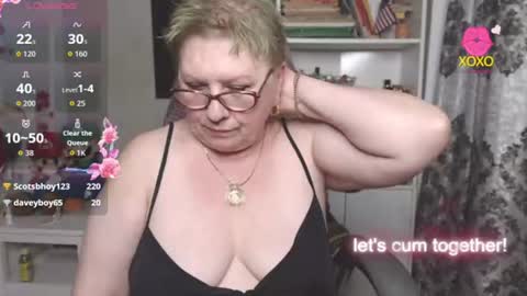 sexylynette4u online show from August 3, 12:12 pm