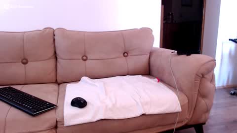 David and Maya online show from August 6, 11:42 am