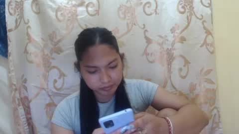 sexypetiteraine online show from August 8, 12:27 pm