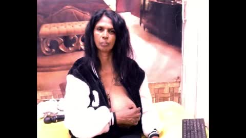 sexyva4u2luv online show from August 11, 9:39 pm