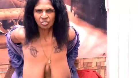 sexyva4u2luv online show from August 13, 11:02 am