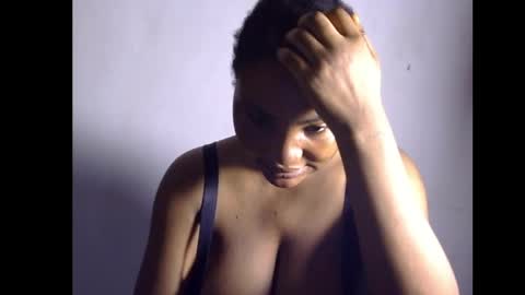 sexyvvy online show from September 5, 6:07 am