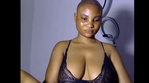 sexyvvy online show from September 6, 5:19 pm