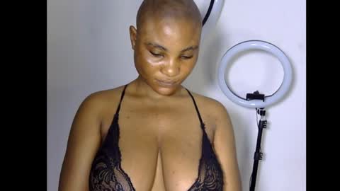 sexyvvy online show from September 7, 8:31 am