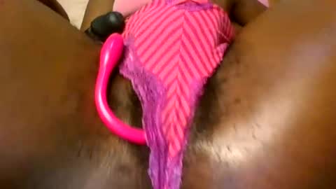 sexyy_pussy4147 online show from August 3, 8:27 pm