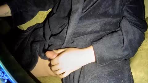 no face online show from March 6, 9:39 am