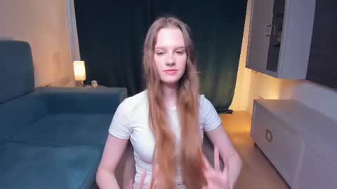 Lola online show from August 10, 8:38 am