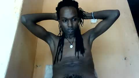 shades_x254 online show from July 29, 9:38 am