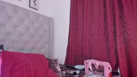 shadow_queen666 online show from July 2, 8:59 am