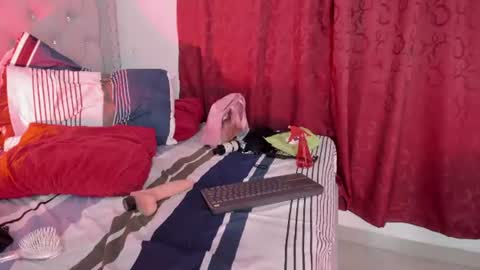 shadow_queen666 online show from July 12, 6:20 am