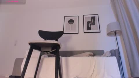 shaix_xx online show from August 8, 12:43 am