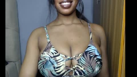 ESTHER online show from July 30, 4:25 pm