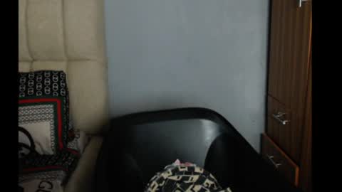 ESTHER online show from August 15, 11:30 pm
