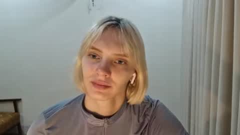 Milana online show from August 13, 10:24 pm