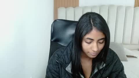shanelle online show from August 7, 3:23 pm