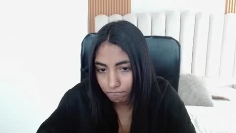 shanelle online show from August 10, 5:47 pm