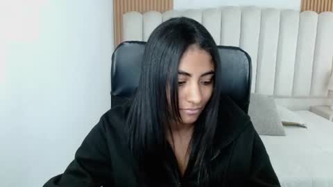 shanelle online show from August 13, 1:25 pm