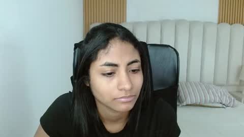 shanelle online show from August 14, 12:09 pm