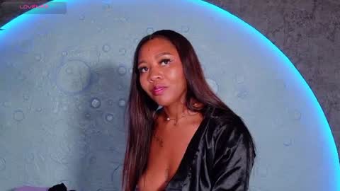 Shanel online show from July 30, 3:14 am