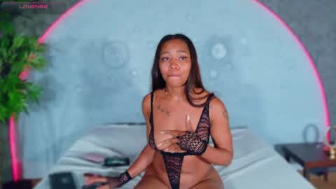 Shanel online show from August 6, 2:10 am