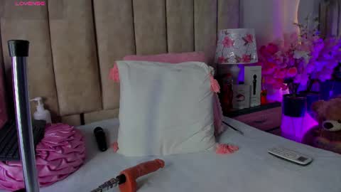 shanel online show from August 4, 2:47 pm