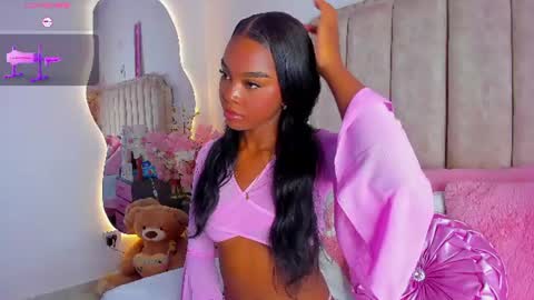 shanel online show from August 6, 1:54 pm