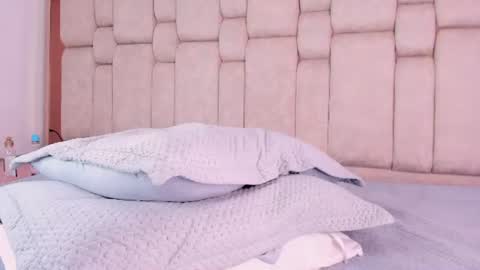  Camila  online show from August 14, 9:46 am