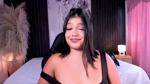 ShaniaDaniels online show from July 9, 9:09 pm