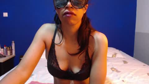 shanna36 online show from August 4, 8:33 am