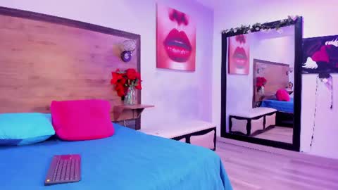 shannawells online show from July 26, 12:43 pm