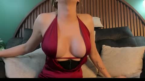 shannel__queen online show from August 11, 1:07 am