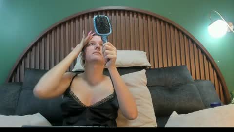 shannel__queen online show from August 17, 7:30 pm