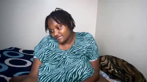 shanny_123 online show from August 12, 1:02 pm