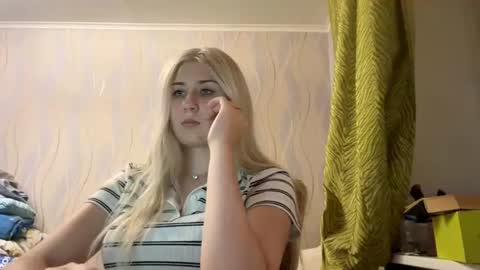 Bella online show from August 10, 11:06 pm