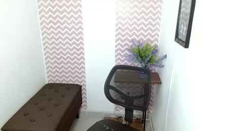 Dayana online show from August 6, 7:35 pm